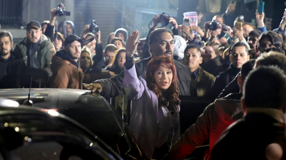 Ex-presidente argentina Kirchner convoca apoiadores a se organizarem diante de possível prisão