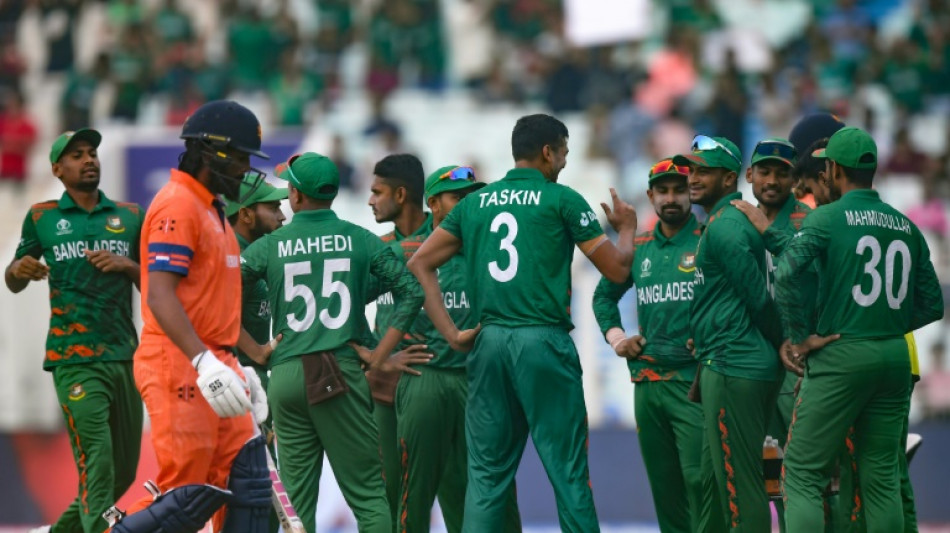 Netherlands lose early wickets against Bangladesh at World Cup