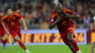 Lukaku late show completes Roma comeback win over Lecce