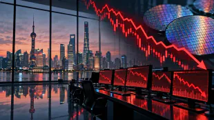 أسهم التكنولوجيا تدفع الأسواق الصينية إلى أدنى إغلاق في 14 شهراً