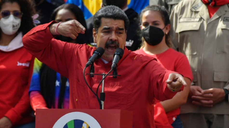 Venezuela: des milliers de militants pro-Chavez f&ecirc;tent les 20 ans du coup rat&eacute; contre lui