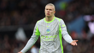 Calcio: Haaland beve latte crudo, &eacute; polemica in Inghilterra