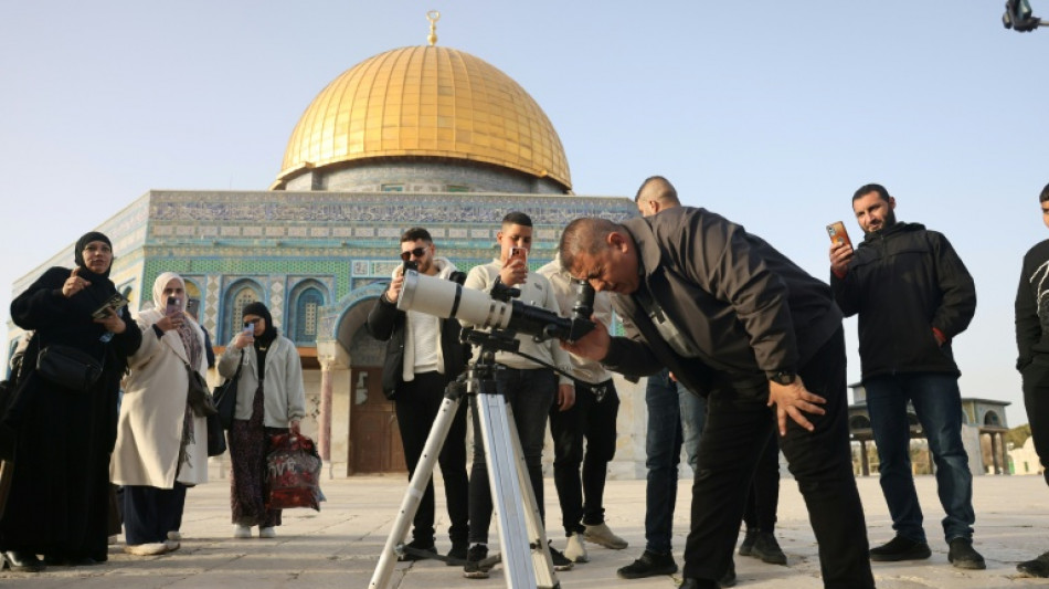 Un im&aacute;n de la mezquita de Al Aqsa afirma que Israel le impidi&oacute; el acceso