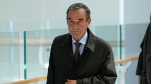 Bruno Lafont, ex-patron de Lafarge d&eacute;sormais derri&egrave;re les barreaux 