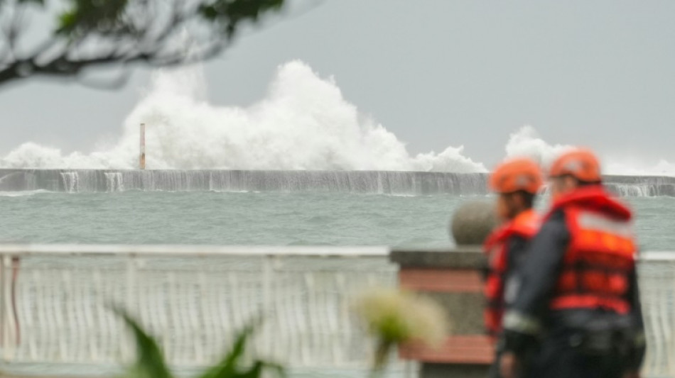 Le typhon Krathon touche terre dans le sud de Ta&iuml;wan