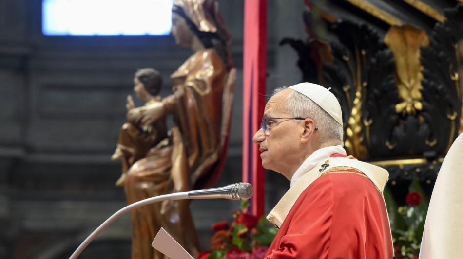 Il Papa, "la nostra terra sta cadendo in rovina"
