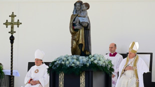 Una comisión del Vaticano rechaza por ahora la ordenación de mujeres diaconisas