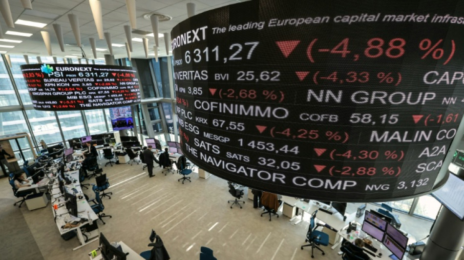La Bourse de Paris termine dans le rouge, min&eacute;e par des r&eacute;sultats d'entreprises