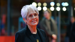 La política de Trump lleva a la legendaria cantante de folk Joan Baez a volver al estudio