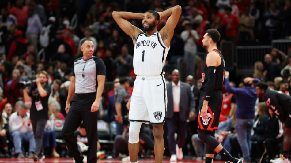 Warriors edge Thunder in dramatic style as NBA Cup tips off