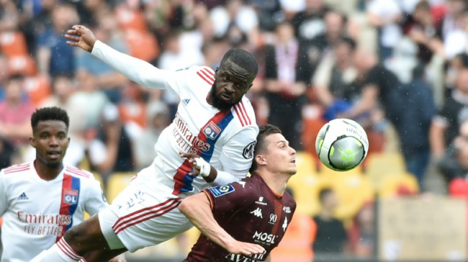 L1: Lyon assomm&eacute;, Bordeaux presque en Ligue 2