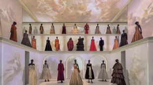 A Parigi la mostra su Azzedine Alaia si sdoppia