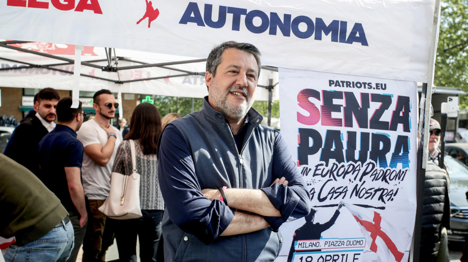Salvini, se la Ue non cambia il Patto di stabilit&agrave; faremo da soli
