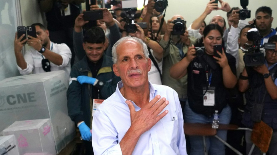 Under Trump pressure, Honduras vows accurate vote count 