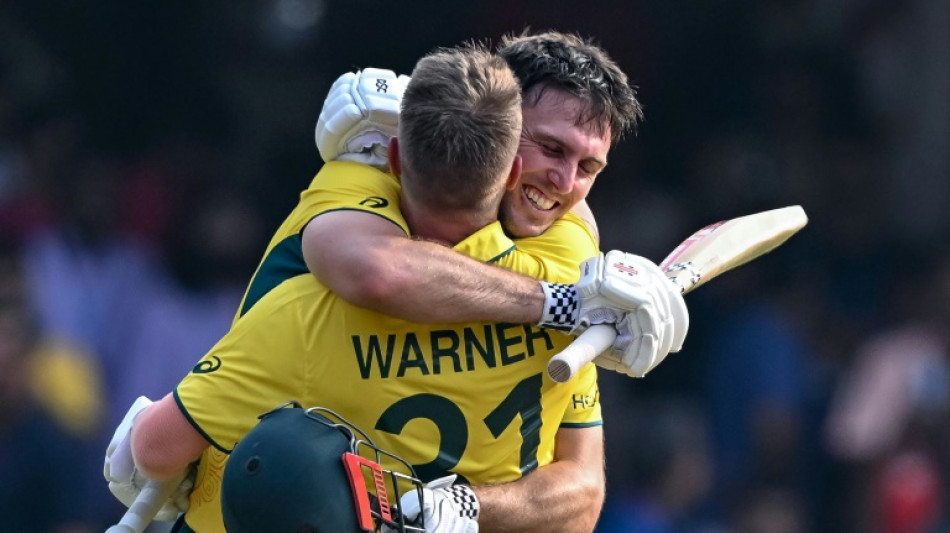 'Awesome' Warner, Marsh star as Australia down Pakistan at World Cup 