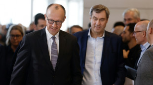 Merz und S&ouml;der stellen ihre Ministerriege vor - CDU befindet &uuml;ber Koalitionsvertrag