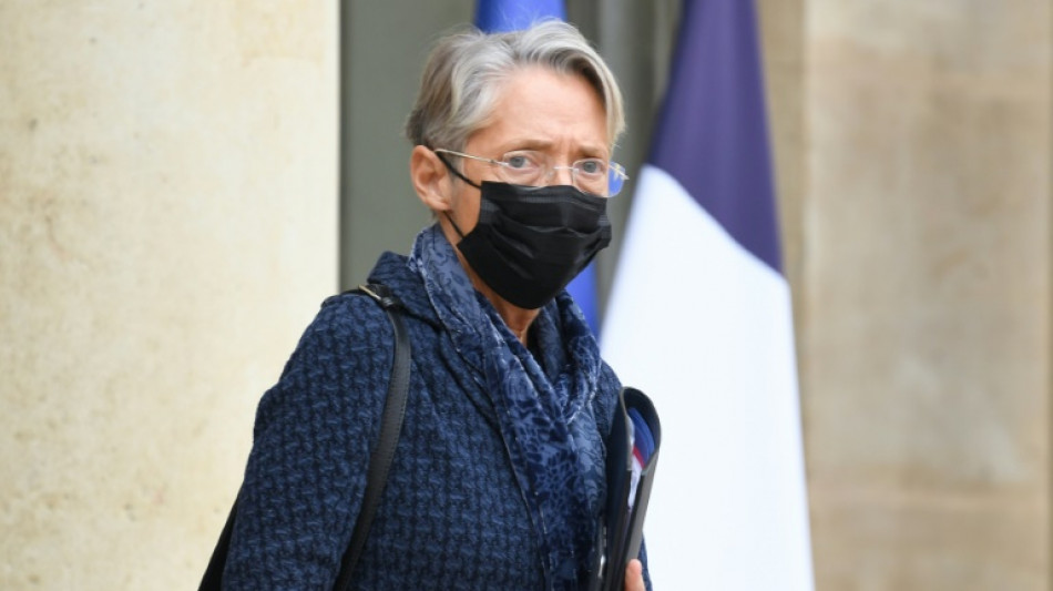 T&eacute;l&eacute;travail: "on rend la main aux entreprises", dit Elisabeth Borne