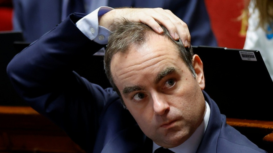 Budget de la S&eacute;cu: &agrave; quelques heures d'un vote crucial pour Lecornu, les groupes se comptent