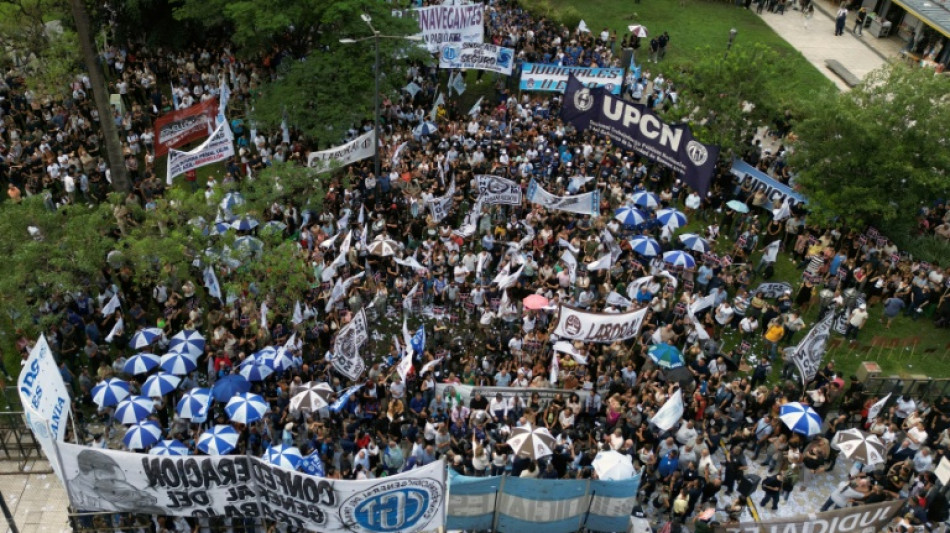 Reforma trabalhista de Milei est&aacute; a um passo de se tornar lei na Argentina