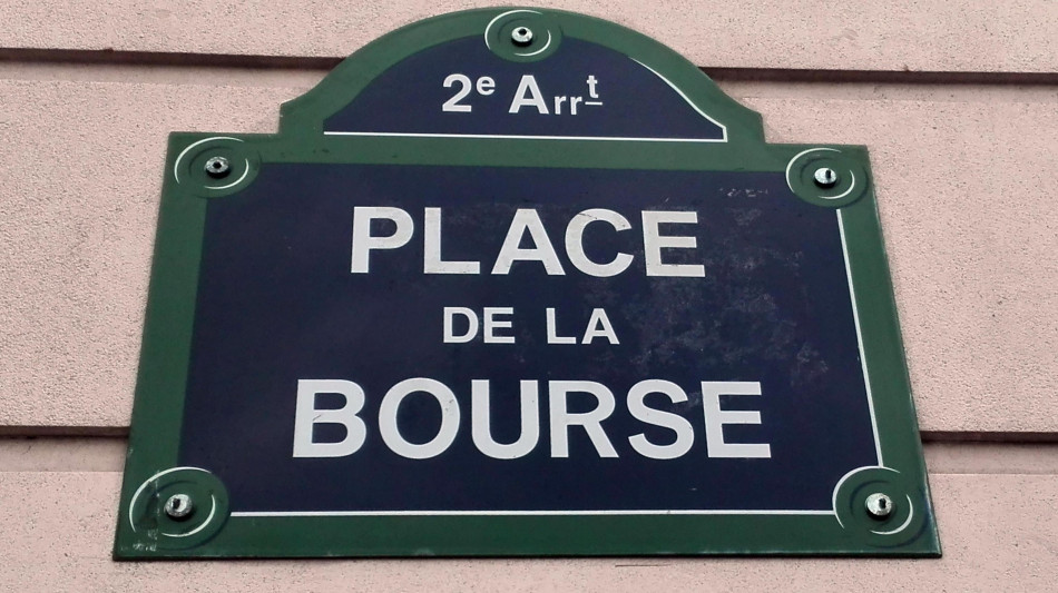 Borsa: Milano e l'Europa tengono prima della Bce, bene Parigi
