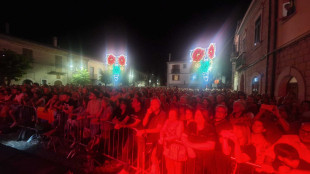 I Nomadi dedicano il concerto in Molise a Guccini, 'era il pi&ugrave; grande'