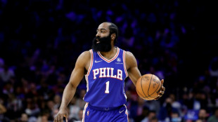 NBA: James Harden incendi&eacute; par les m&eacute;dias apr&egrave;s sa pi&egrave;tre performance