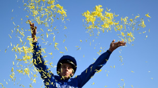 Buick and Appleby rule again in English 2000 Guineas 