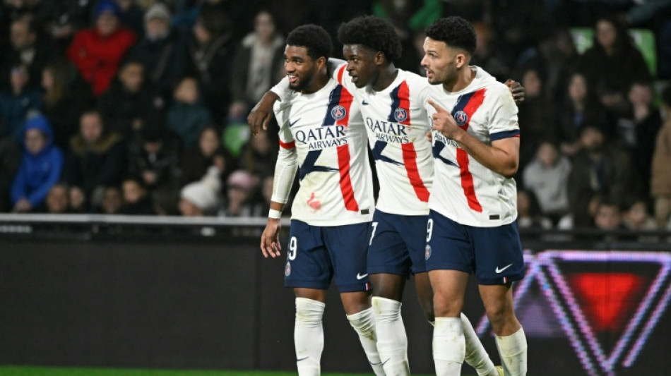 Teenage pair Ndjantou and Mbaye star as PSG beat Metz to go top
