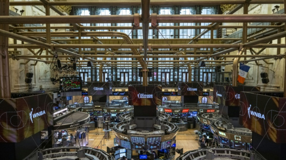 Les salaires des patrons am&eacute;ricains grimpent, avec la b&eacute;n&eacute;diction des actionnaires 
