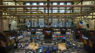 Wall Street en ordre dispers&eacute;, les vieilles valeurs du Dow Jones brillent