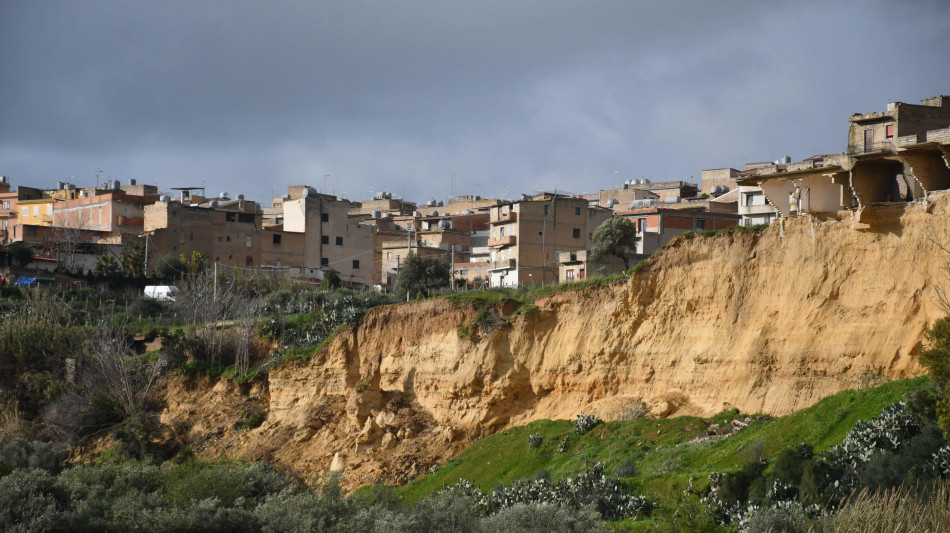 Primi indagati per la frana di Niscemi, iscritti in 13
