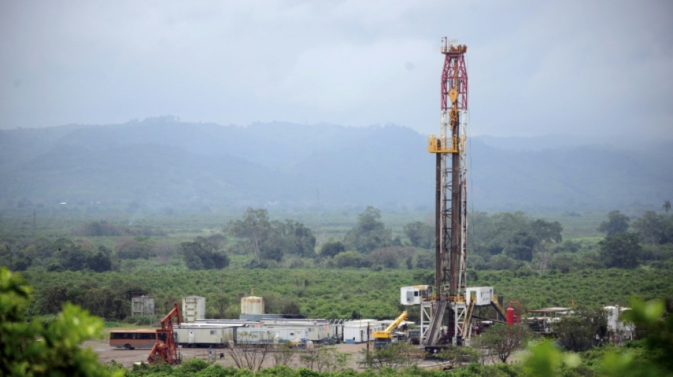 La explotaci&oacute;n de gas natural con "fracking" inquieta a campesinos en M&eacute;xico