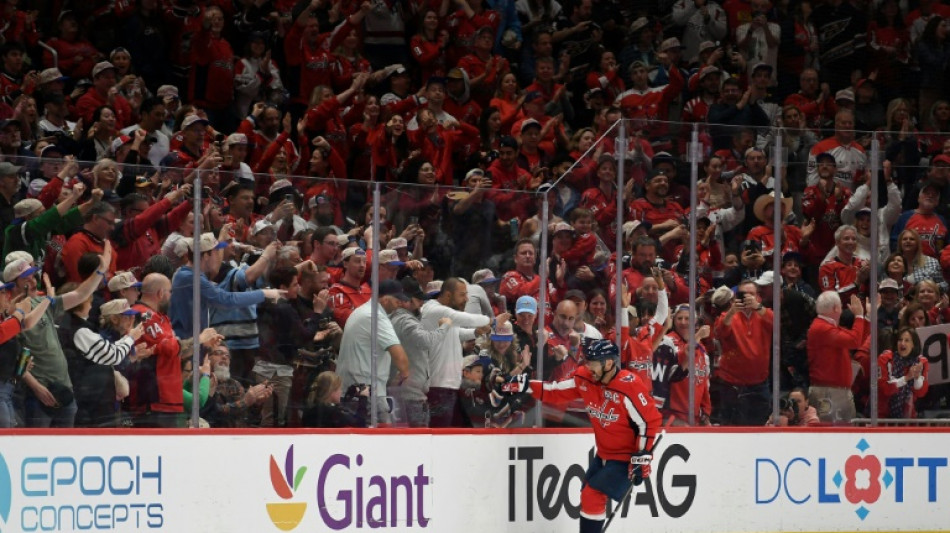 Caps' Ovechkin scores 890th goal, five shy of Gretzky's NHL record