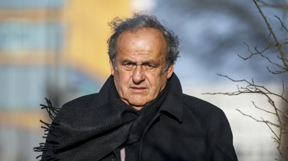 Platini sofre assalto em sua casa na França e tem vários de seus troféus roubados
