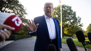 Trump frena su 'aggressione russa' in dichiarazione Nato