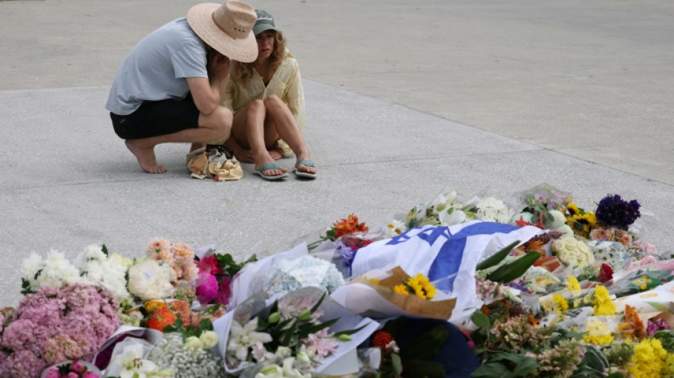 Un attentat "terroriste" et "antis&eacute;mite" fait 15 morts sur une plage de Sydney