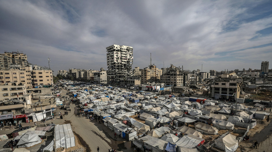 Hamas, giustiziati diversi saccheggiatori di cibo a Gaza