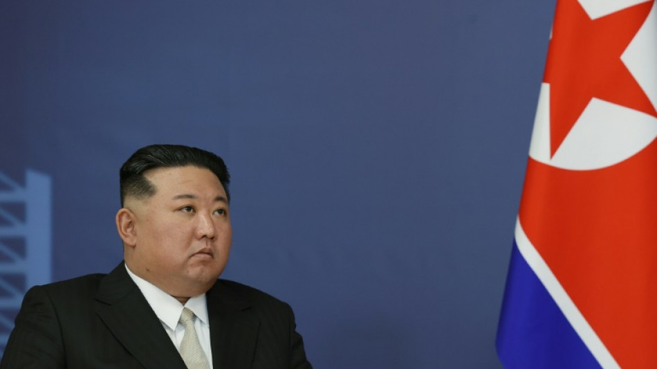 L&iacute;der norte-coreano visita f&aacute;brica de avia&ccedil;&atilde;o militar na R&uacute;ssia
