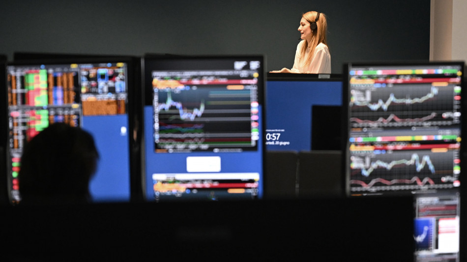 Borsa: Milano chiude in rialzo con l'Europa, brilla Avio