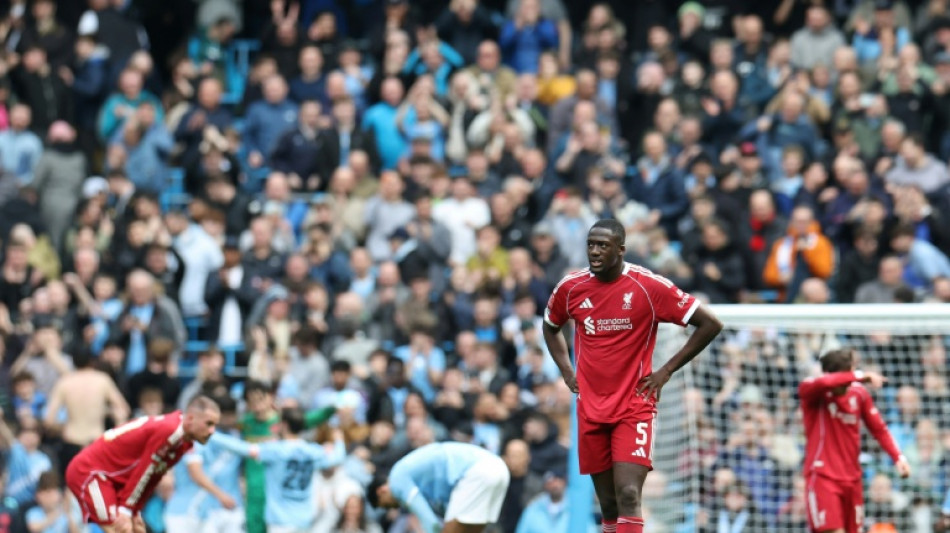 Konat&eacute; diz estar "pr&oacute;ximo" de renovar contrato com Liverpool