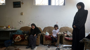 En Gaza, ira y angustia contra Israel y Ham&aacute;s por la muerte de una familia en un bombardeo