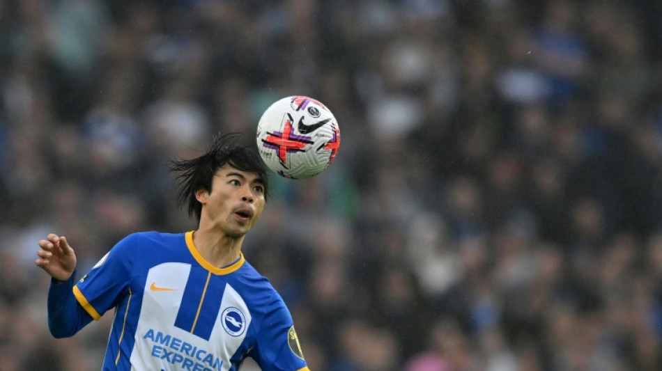 Kaoru Mitoma signs new Brighton deal