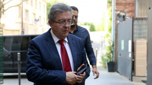 M&eacute;lenchon appelle ses partenaires de gauche &agrave; sortir de la "culture de la d&eacute;faite"