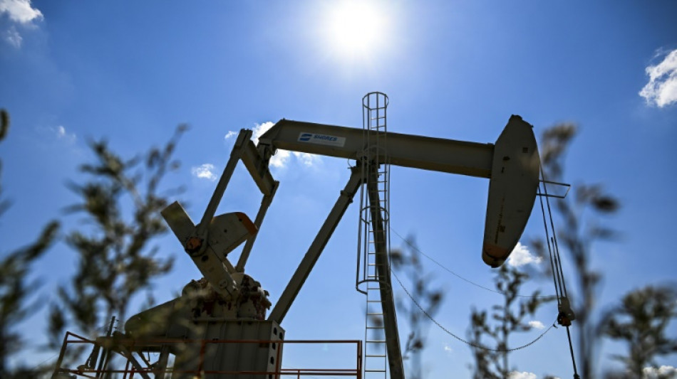 Reservas de petr&oacute;leo caem nos EUA, mas as de gasolina sobem