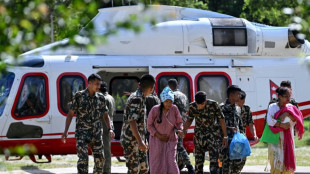Nepal ordena que equipes de resgate procurem prote&ccedil;&atilde;o diante de risco de novas inunda&ccedil;&otilde;es