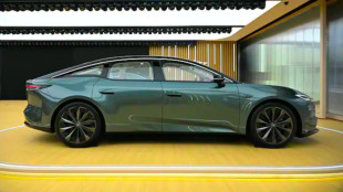 Toyota bZ7: il lusso elettrico in Cina